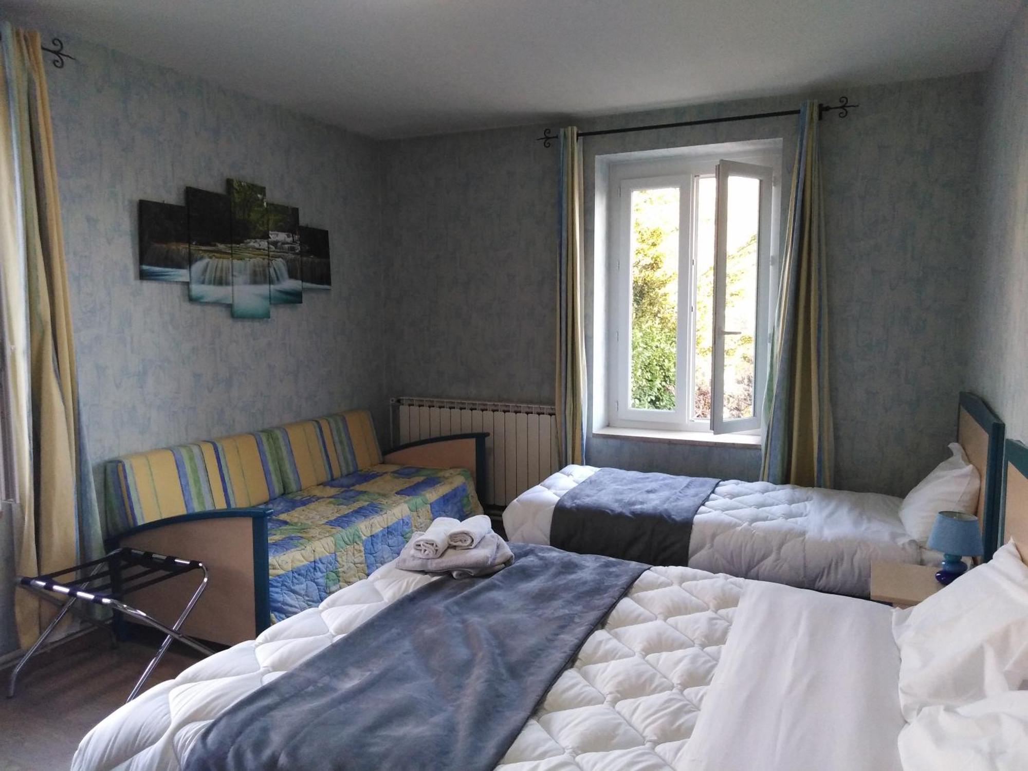 Logis Hotel Des Voyageurs Restaurant La Bonne Tabl'Hay Ливрон-сюр-Дром Экстерьер фото