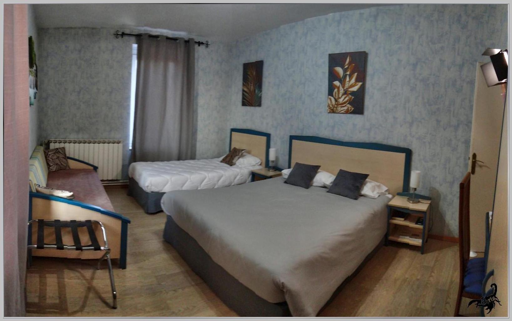 Logis Hotel Des Voyageurs Restaurant La Bonne Tabl'Hay Ливрон-сюр-Дром Экстерьер фото